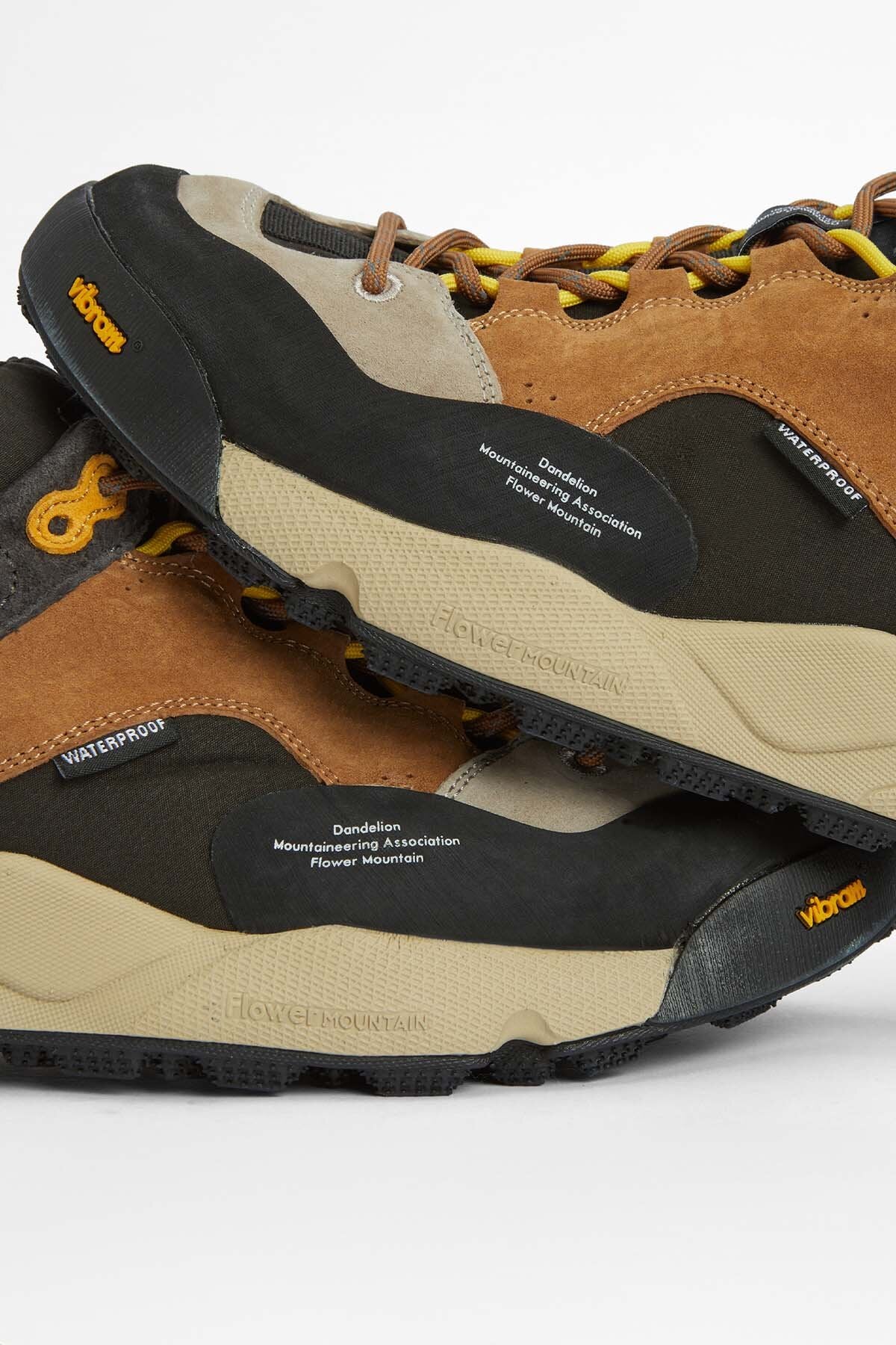 Back Country Uni Trainers